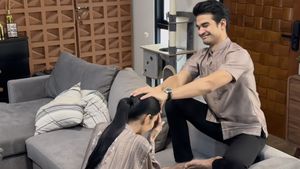 Tingkah Lucu Suami Artis Ketika Istri Sebagai Ras Terkuat di Bumi Minta Maaf