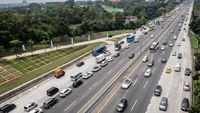 Foto Udara Rekayasa Lalu Lintas di Tol Japek
