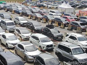 578.579 Pemudik Belum Kembali ke Pulau Jawa