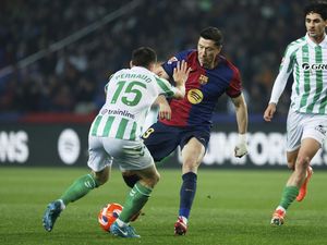 Barcelona Kurang Maksimalkan Kekalahan Madrid, Flick Tetap Bersyukur