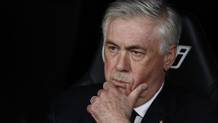 Carlo Ancelotti Soccer Football - LaLiga - Real Madrid v Valencia - Santiago Bernabeu, Madrid, Spain - April 5, 2025 Real Madrid coach Carlo Ancelotti before the match REUTERS/Juan Medina