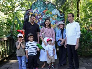 Jokowi Bawa Cucu Liburan Lebaran ke Bali Zoo, Bobby Nasution-Kahiyang Ikut Jokowi Bawa Cucu Liburan Lebaran ke Bali Zoo, Bobby Nasution-Kahiyang Ikut