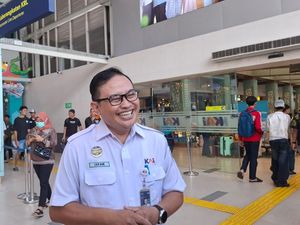 Video: Kisah Manajer Humas KAI Ixfan, 14 Tahun Tak Mudik Demi Jaga Posko Lebaran Video: Kisah Manajer Humas KAI Ixfan, 14 Tahun Tak Mudik Demi Jaga Posko Lebaran