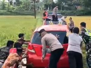 Terjadi Lagi, Mobil Nyasar ke Sawah Gara-gara Ikuti Google Maps Terjadi Lagi, Mobil Nyasar ke Sawah Gara-gara Ikuti Google Maps