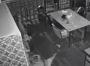 Komplotan Pria di Makassar Maling 20 Tabung LPG di Warkop Saat Pemilik Mudik Komplotan Pria di Makassar Maling 20 Tabung LPG di Warkop Saat Pemilik Mudik