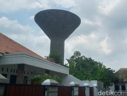 Bangunan Menjulang Mirip Jamur Jadi Ikon Klaten, Ada yang Tahu Fungsinya?