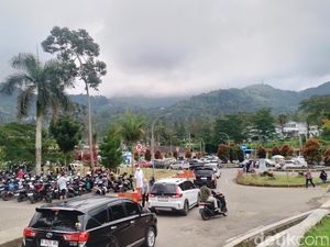 Libur Lebaran Berkah Pedagang Rest Area Gunung Mas, Omzet Naik Signifikan Libur Lebaran Berkah Pedagang Rest Area Gunung Mas, Omzet Naik Signifikan