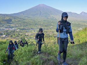 Serunya Mendaki Bukit Pergasingan Lombok saat Libur Lebaran