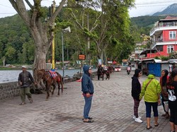 Cuan! Telaga Sarangan Primadona Libur Lebaran, Omzet Tembus Miliaran Rupiah