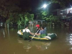 Tangerang Banjir, BPBD Evakuasi Warga di 17 Titik