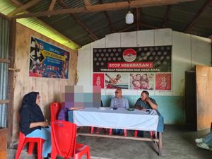 Bupati Lembata Temui Remaja Putus Sekolah yang Dianiaya-Ditelanjangi Bupati Lembata Temui Remaja Putus Sekolah yang Dianiaya-Ditelanjangi