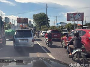 Arus Balik Lebaran, Aloha hingga Bundaran Waru Macet Parah