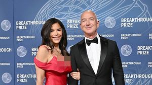 Foto: Gaya Lauren Sanchez Pakai Gaun Lama Ikon Film, Jadi Sorotan