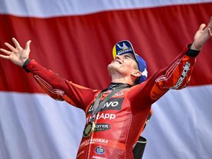 Hasil Sprint Race MotoGP Qatar 2025: Marc Marquez Juara! Hasil Sprint Race MotoGP Qatar 2025: Marc Marquez Juara!