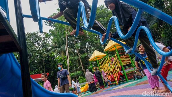 Menghabiskan Hari Terakhir Cuti Lebaran di Ruang Terbuka