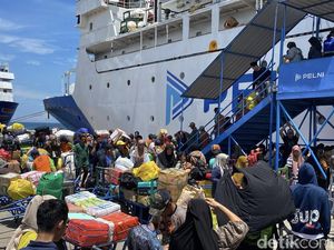 H+6 Lebaran, 3.600 Penumpang Tinggalkan Pelabuhan Parepare Menuju Kalimantan H+6 Lebaran, 3.600 Penumpang Tinggalkan Pelabuhan Parepare Menuju Kalimantan