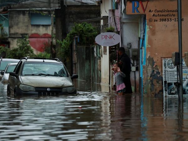 Penampakan Banjir Terjang Rio de Janeiro Brasil