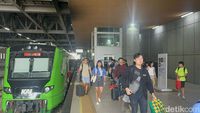 Penumpang Kereta Cepat Tembus 23.500