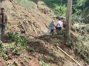Video: Pergeseran Tanah Terjadi di Ciamis, 7 Rumah Rusak-210 Orang Mengungsi