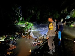 Ratusan Rumah di Kaur Terendam Banjir, Mobil dan Motor Hanyut