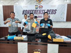 Pria di Luwu Timur Curi 162 Gram Emas gegara Terlilit Utang Pria di Luwu Timur Curi 162 Gram Emas gegara Terlilit Utang