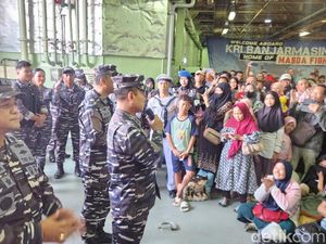 Mudik Gratis TNI AL, 1.495 Pemudik Naik Kapal Perang Tiba di Jakarta