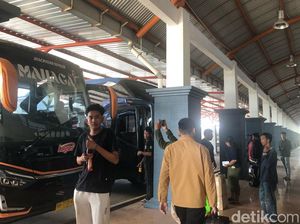 Sibuknya Arus Balik Lebaran di Terminal W A Gara Palangkaraya Sibuknya Arus Balik Lebaran di Terminal W A Gara Palangkaraya