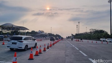 Arus Balik Sore Ini, GT Cikatama Arah Jakarta Ramai Lancar
