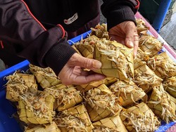 Mengenal Kupat Jembut, Sajian saat Syawalan