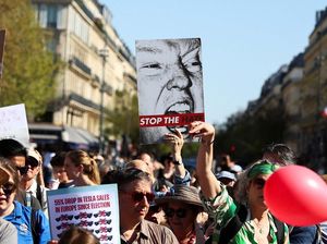 Trump Dikecam Habis-habisan di AS & Eropa Gara-gara Tarif