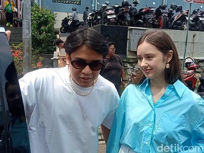 Tatapan Vika Kolesnaya saat Billy Syahputra Bicara Rencana Nikah
