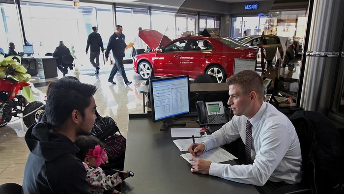 Dealer kendaraan beroda empat di Amerika Serikat.