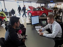 Konsumen Mobil di AS Terserang Virus Panic Buying, Ini Wanti-wanti Pakar