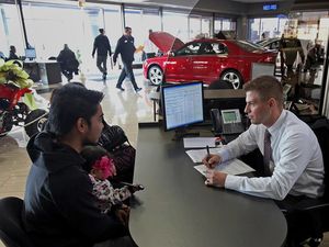 Konsumen Mobil di AS Terserang Virus Panic Buying, Ini Wanti-wanti Pakar Konsumen Mobil di AS Terserang Virus Panic Buying, Ini Wanti-wanti Pakar