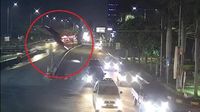 Penampakan Ujung Tol Gresik Lokasi Sedan BMW Terjun Bebas