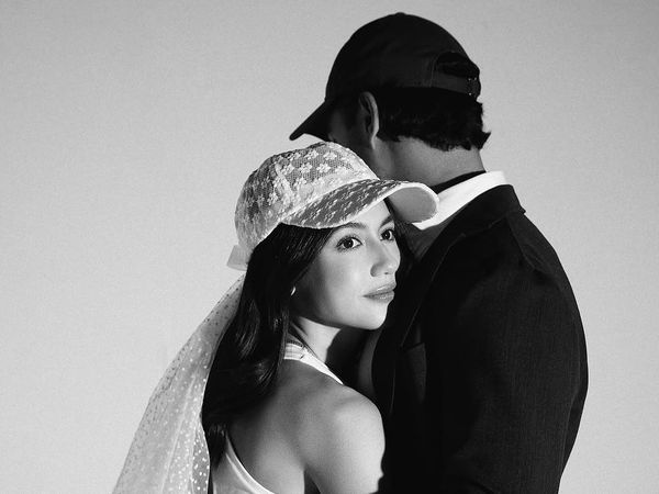 5 Foto Prewedding Hitam Putih Pevita Pearce dan Mirzan Meer, Baru Terungkap