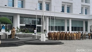Apel Hari Pertama Kerja, Gubsu Bobby Tegur ASN Tak Masuk-Atribut Tak Lengkap