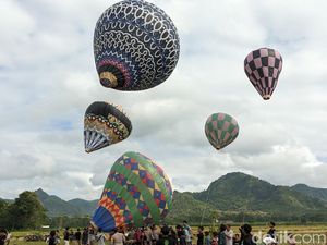 Momen Festival Balon Udara Tradisional di Tulungagung Momen Festival Balon Udara Tradisional di Tulungagung