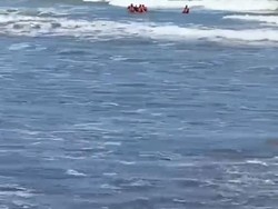 Remaja Asal Demak Terseret Rip Current Saat Main di Pantai Parangtritis