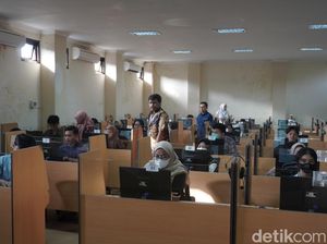 Aturan Pakaian Peserta UTBK SNBT 2025, Tak Boleh Kenakan Ini! Aturan Pakaian Peserta UTBK SNBT 2025, Tak Boleh Kenakan Ini!