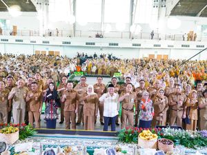Wagub Emil Paparkan Masterplan Jatim Gerbang Baru Nusantara Wagub Emil Paparkan Masterplan Jatim Gerbang Baru Nusantara