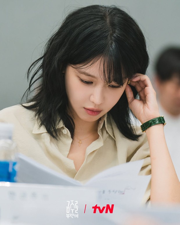 Potret Sooyoung saat pembacaan naskah Second Shot at Love/ Foto: instagram.com/tvn_drama