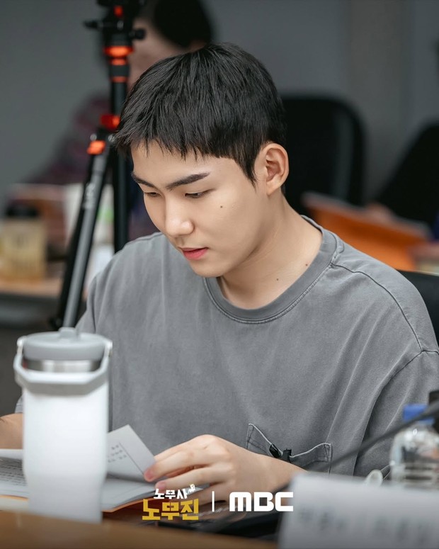 Potret Tang Jun Sang di pembacaan naskah drama 'Labor Attoney Noh Moo Jin'