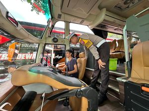 Ramp Check Rutin Libur Lebaran di Kota Batu, Nihil Kendaraan Tak Laik Jalan Ramp Check Rutin Libur Lebaran di Kota Batu, Nihil Kendaraan Tak Laik Jalan