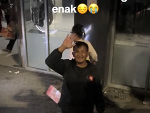 Viral Momen Haru Life After Lebaran, Ayah Antar Putrinya Hingga Bus Berjalan Viral Momen Haru Life After Lebaran, Ayah Antar Putrinya Hingga Bus Berjalan