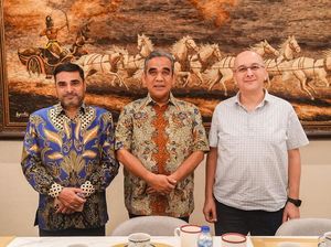 Ketua MPR RI & Dubes Yordania-Mesir Bahas Kemerdekaan Palestina Ketua MPR RI & Dubes Yordania-Mesir Bahas Kemerdekaan Palestina