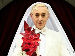 Alan Cumming Dandan 4,5 Jam untuk X-Men, di Doomsday Cuma 90 Menit Alan Cumming Dandan 4,5 Jam untuk X-Men, di Doomsday Cuma 90 Menit
