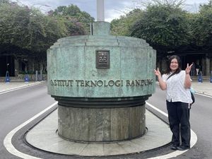 Kuliah di ITB, Mahasiswa Jepang Kaget Banyak Tugas Kelompok Kuliah di ITB, Mahasiswa Jepang Kaget Banyak Tugas Kelompok