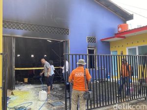 Gudang Detergen di Gajahmungkur Semarang Terbakar Gudang Detergen di Gajahmungkur Semarang Terbakar