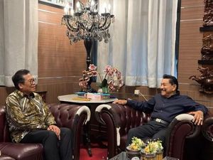 Momen Akrab Pertemuan Hendropriyono dengan Fadjroel Rachman Momen Akrab Pertemuan Hendropriyono dengan Fadjroel Rachman